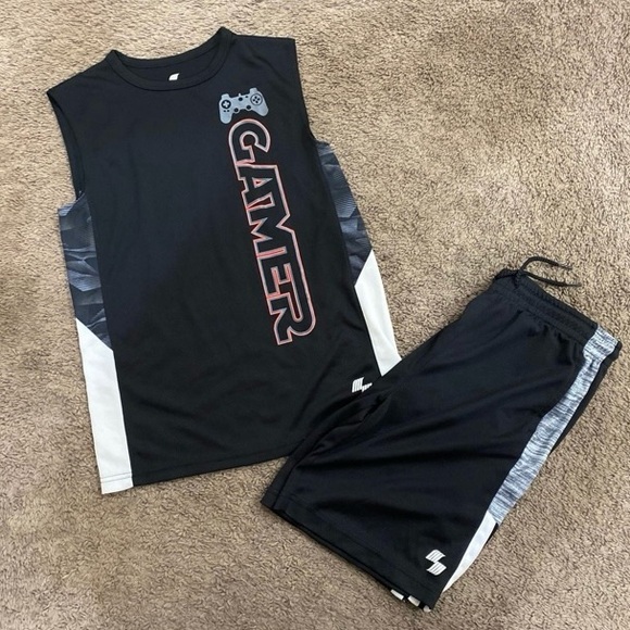 Boys Children’s Place Activewear Gamer set size 10/12 - Picture 3 of 6